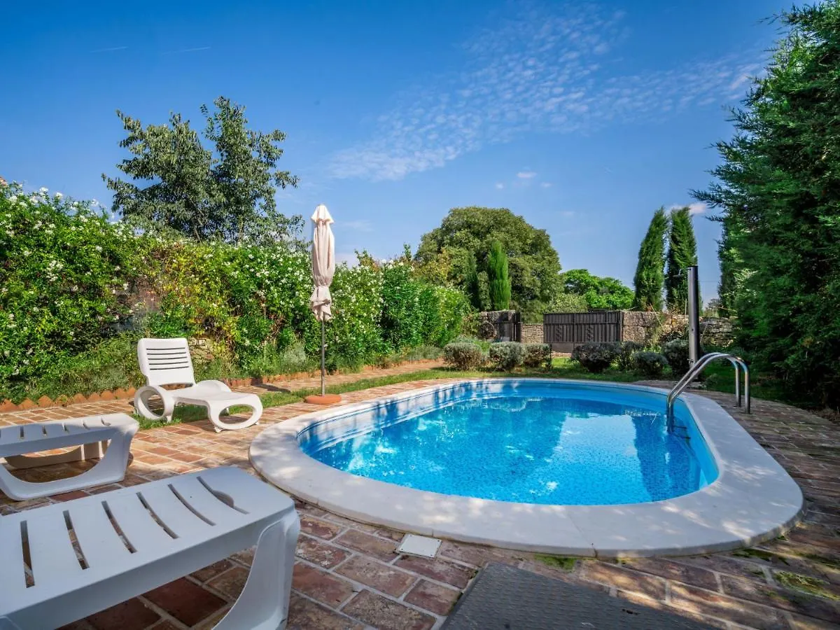 Holiday Home Ivanka Cabrunici 0*,  Hırvatistan