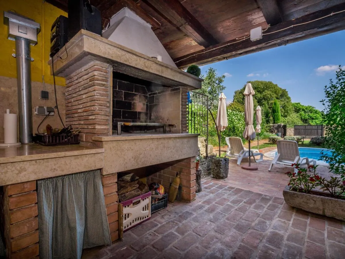 Holiday Home Ivanka Cabrunici 0*,  Hırvatistan