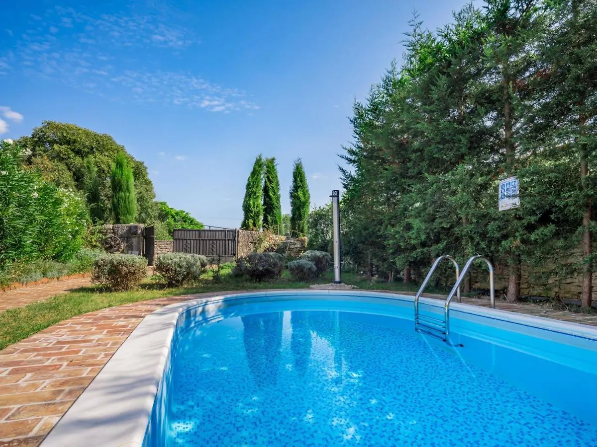 Holiday Home Ivanka Cabrunici Hırvatistan